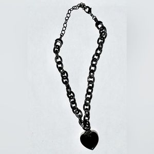 Black heart chain necklace